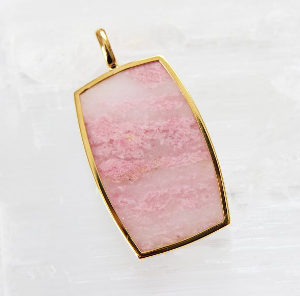 1点もの ロードナイト スペサタイト インクォーツ ペンダントトップ（レクタングル L）ピンクパッションクォーツ 19,275円