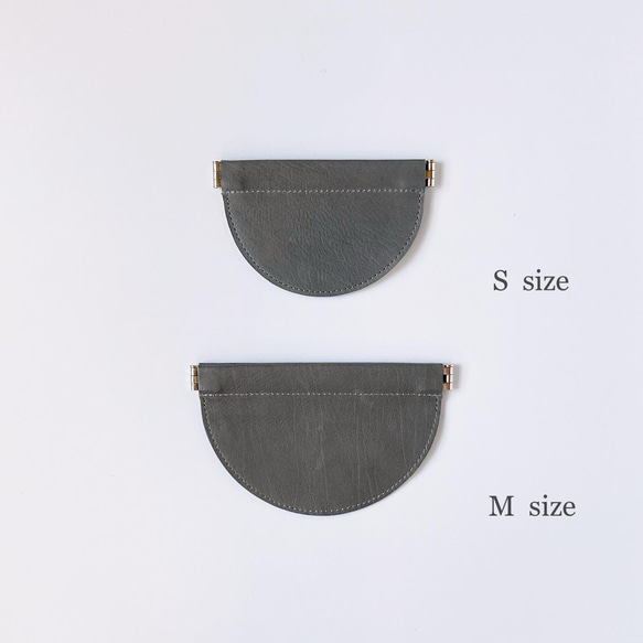 片手で開くコンパクトなコインケース 「Coin case (gray / M size)」 6枚目の画像