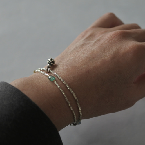【KarenSilver】チャームブレスレット 3連 シルバー925 B6 KarenSilver】チャームブレスレット 3連 シルバー925 B6（カレン