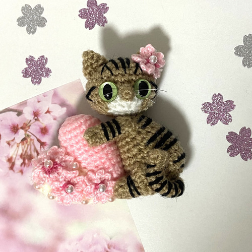 あみぐるみ　レジン　トラ猫ちゃん　メルティハート　キーホルダー他１点 あみぐるみ レジン トラ猫ちゃん メルティハート キーホルダー他