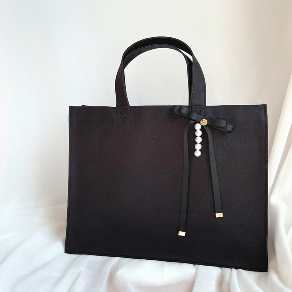 パールでお上品♡ たらりんリボンバッグ ブラック A4サイズ 横型  