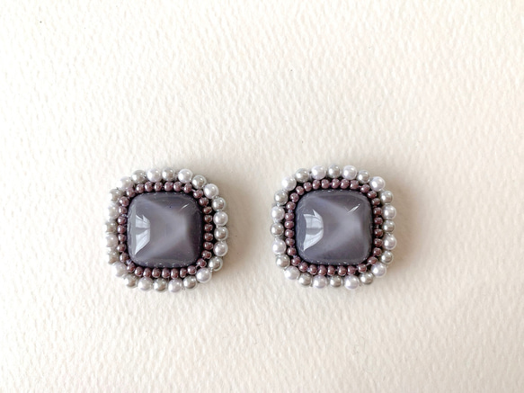 【SALE❤️】水面カボションイヤリング(グレー) 3枚目の画像