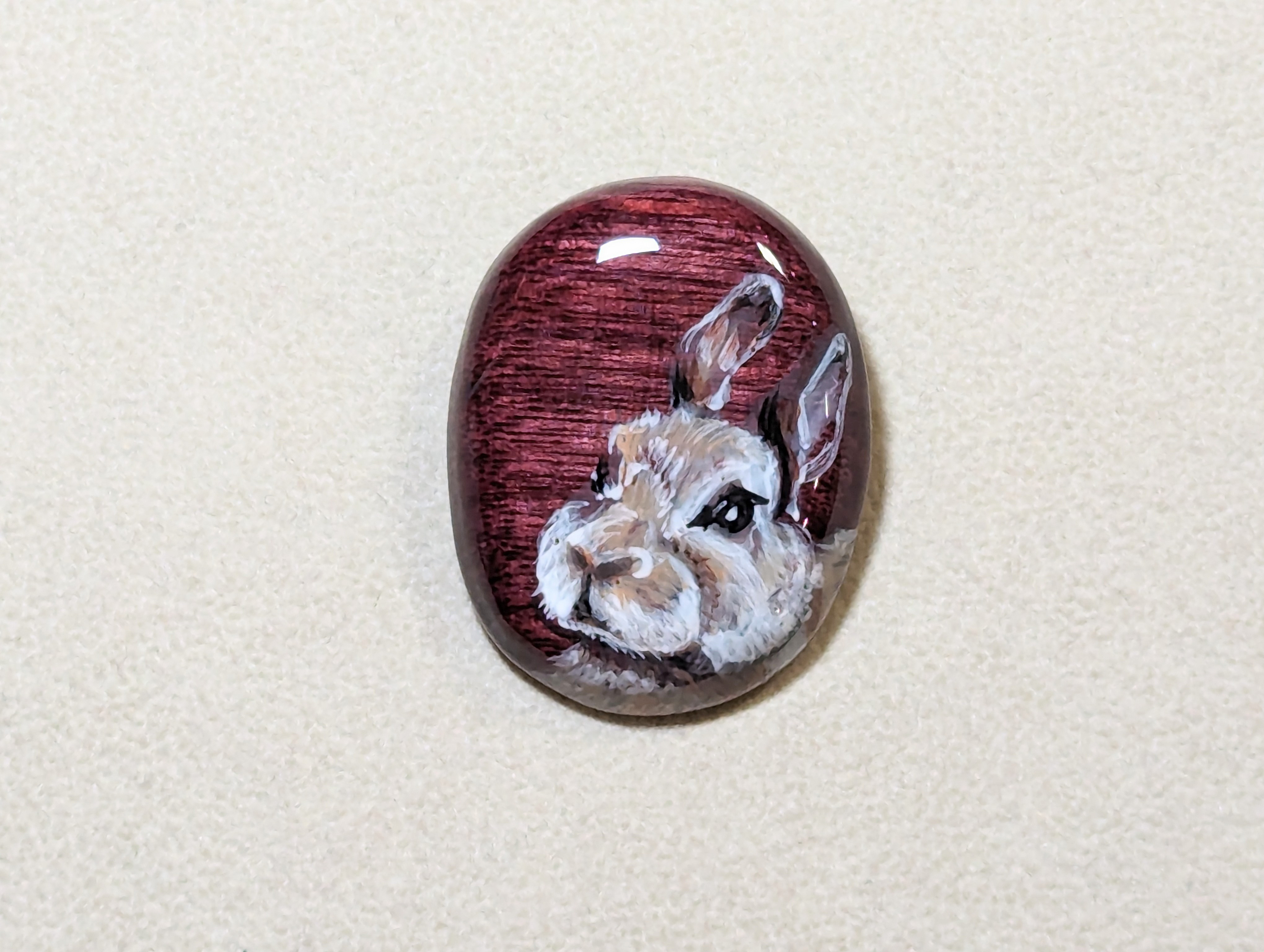 木製　手描き　ブローチ　(　うさぎ　)