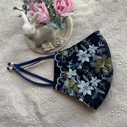 『プリント刺繍レースマスク』静かな夜の花々❁⃘*.ﾟラメ刺繍 3サイズ 抗菌加工 4枚目の画像