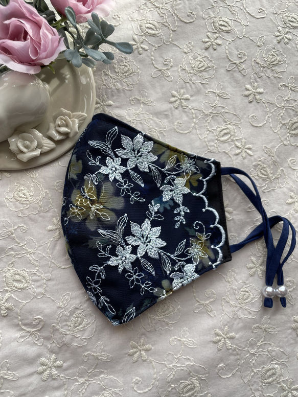 『プリント刺繍レースマスク』静かな夜の花々❁⃘*.ﾟラメ刺繍 3サイズ 抗菌加工 5枚目の画像