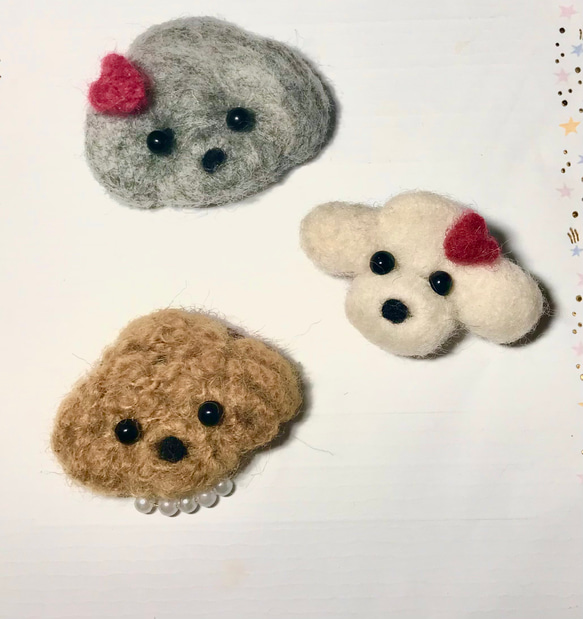 トイプードルお顔ブローチ 羊毛フェルト ブローチ maco☺︎ 通販