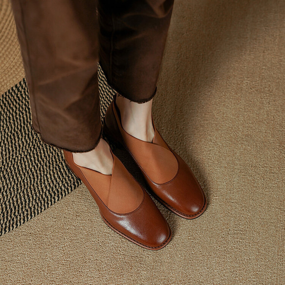 ヒール パンプス　外反母趾靴 馴染  本革   脱ぎやすい革靴   22～25サイズ２色　3621 2枚目の画像