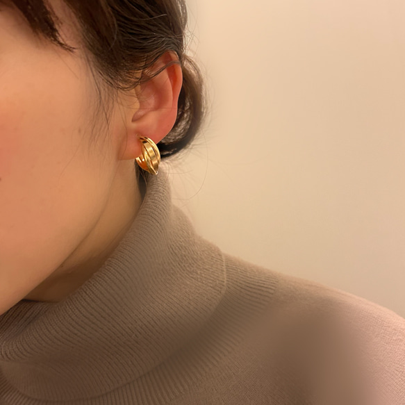 Twist hoop earrings   ツイスト フープイヤリング フープピアス　ステンレススチール　金属アレルギー 8枚目の画像