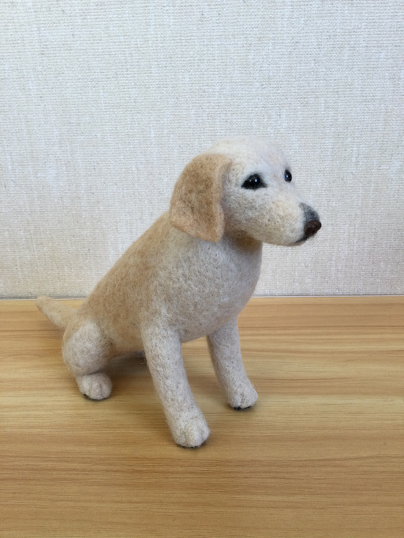 羊毛フェルト　犬　ラブラドールレトリバー 2枚目の画像
