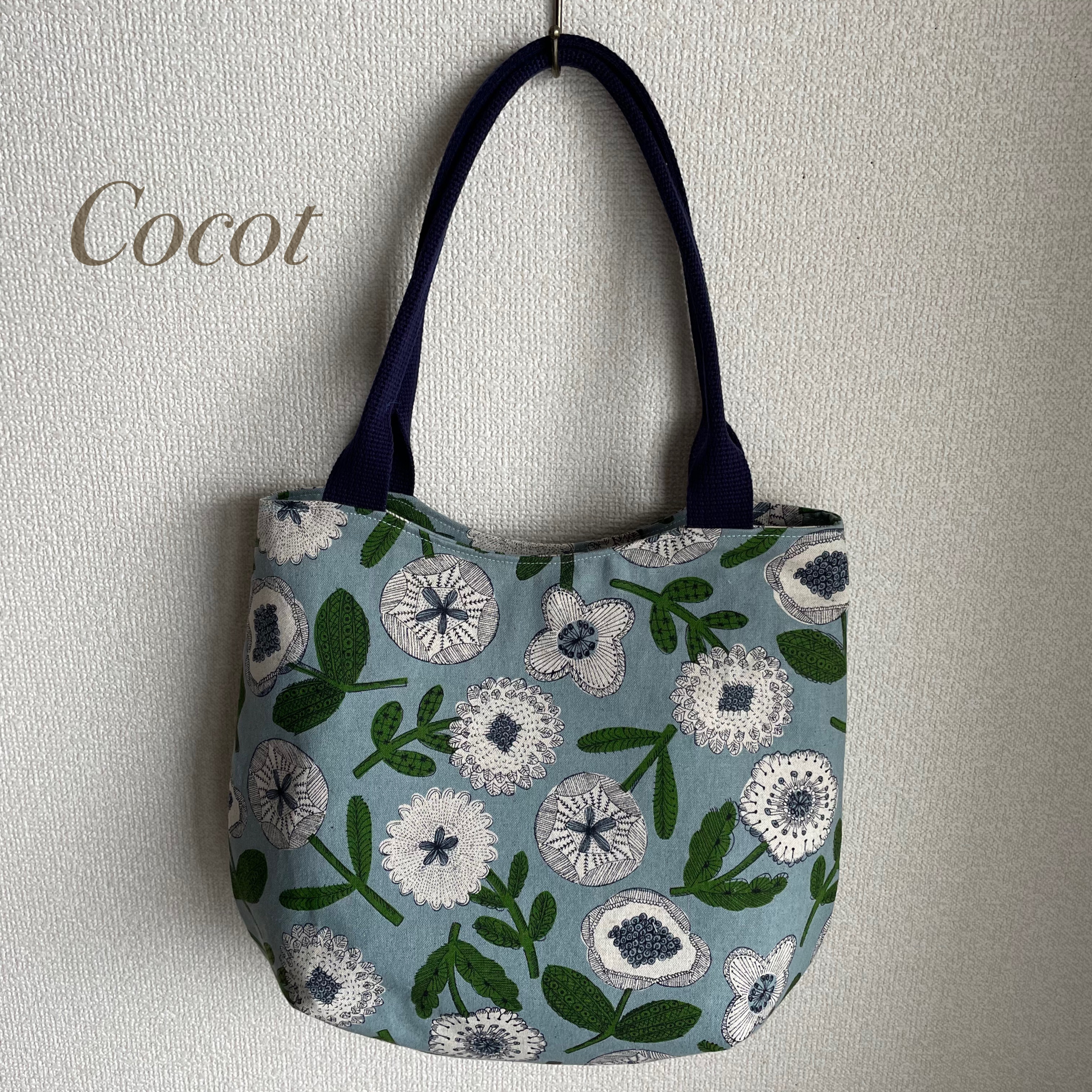 受注製作》欧風調白の花柄の丸いラインのトートバッグ トートバッグ