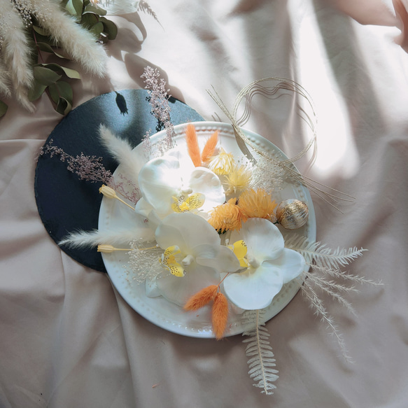 胡蝶蘭  ホワイト ビタミンカラー ボタニカル/ヘアアクセサリー 振袖 和装 成人式 七五三 結婚式前撮り 8枚目の画像