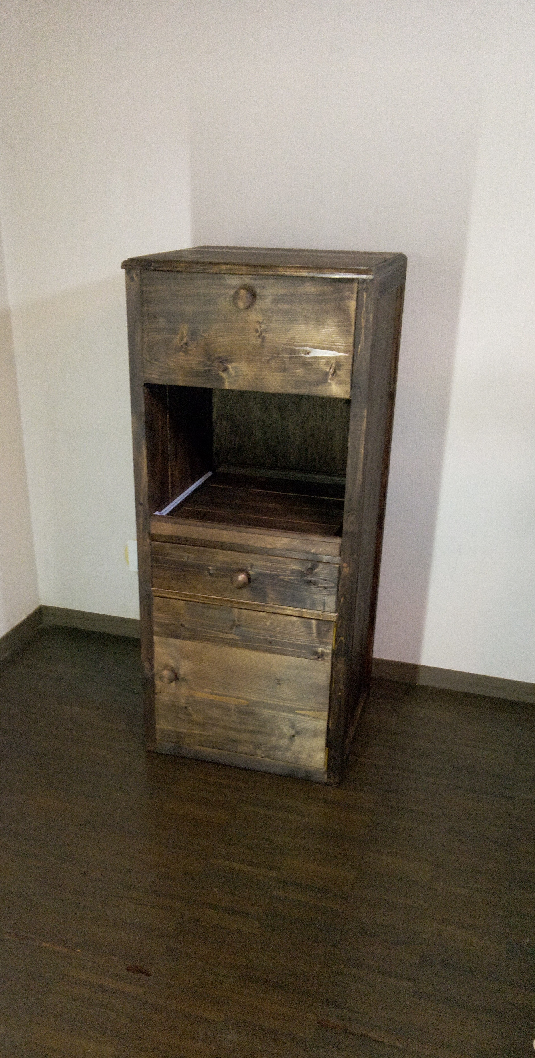 No98 【✴️ゆとり空間を演出】キッチンキャビネット、天然無垢材、高