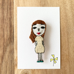 刺繍ブローチ　女の子 1枚目の画像