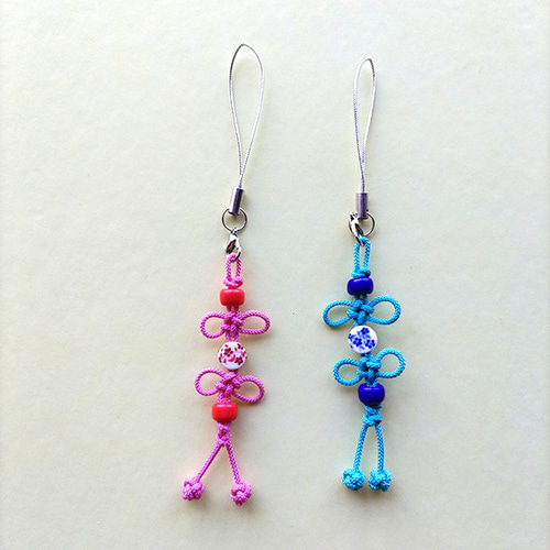 陶器ビーズ＆ひも結び 和風ストラップ（ストラップ紐） 携帯ストラップ