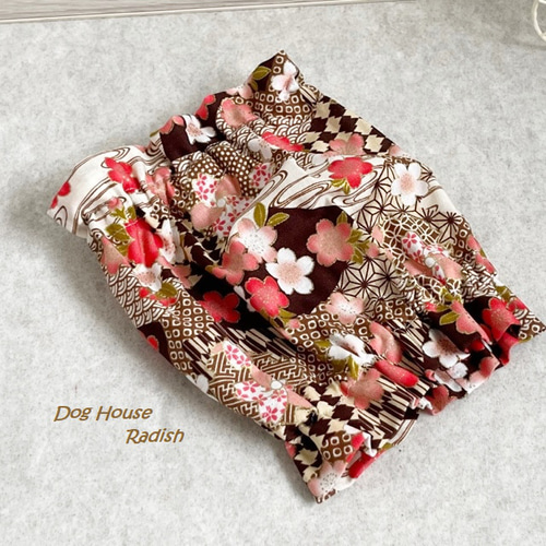 犬服ハンドメイド　タンクトップ(さくら桜。) NEW】 スヌード 桜 【ベージュ×金】 たれ耳わんこ ドッグウェア