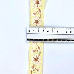2mカット インド刺繍リボン ふんわり レモンイエロー×ホワイトフラワー ぐるぐる 3枚目の画像
