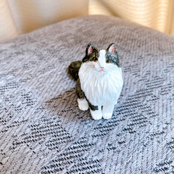 ノルウェージャンフォレストキャット　ミニチュア　猫　フィギュア　置物　粘土 1枚目の画像
