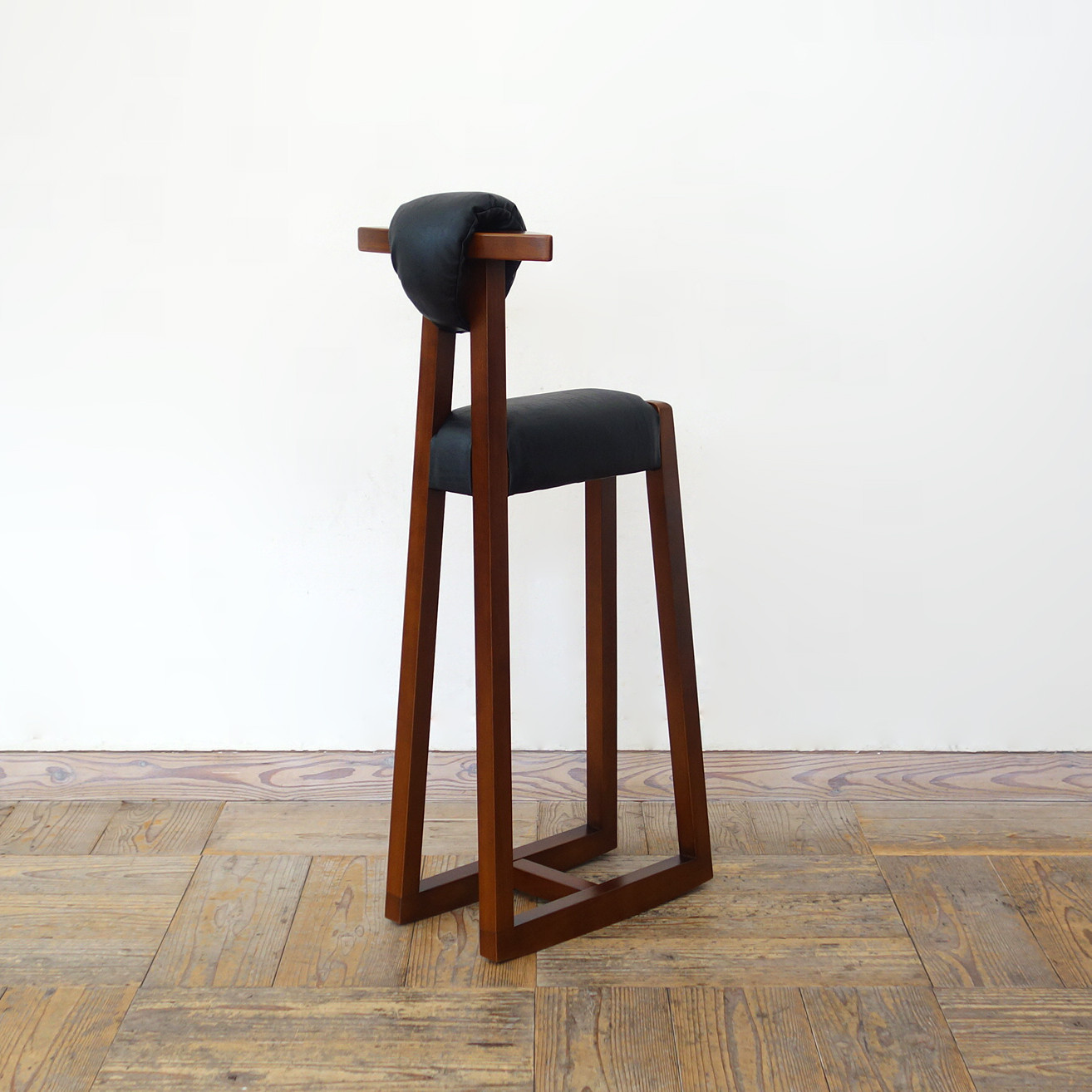 らくだスツール ( BR × 合成皮革ブラック Ba-10)