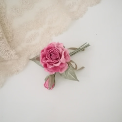 染め布花＊蕾つき薔薇のコサージュ 3枚目の画像