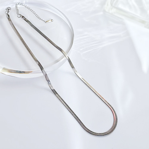 スネークチェーン4ミリ幅ネックレス【サージカルステンレス