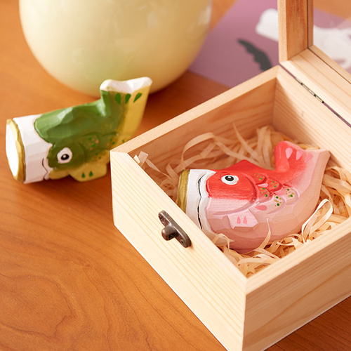 2点セット 木彫りの魚 錦鯉 バスウッド 置物 動物 ギフト