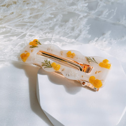 ヘアクリップ ヘアアクセサリー ミモザ 簡単アレンジ 黄色 春 プチギフト 誕生日 淡色 オーダーメイド 元気色 1枚目の画像