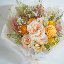 淡いピーチカラーのプリザーブドフラワー花束 bouquet 10枚目の画像