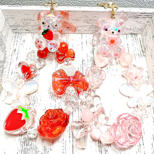 推し活 キーホルダー 赤 レッド ハンドメイド ビーズ キーホルダー な