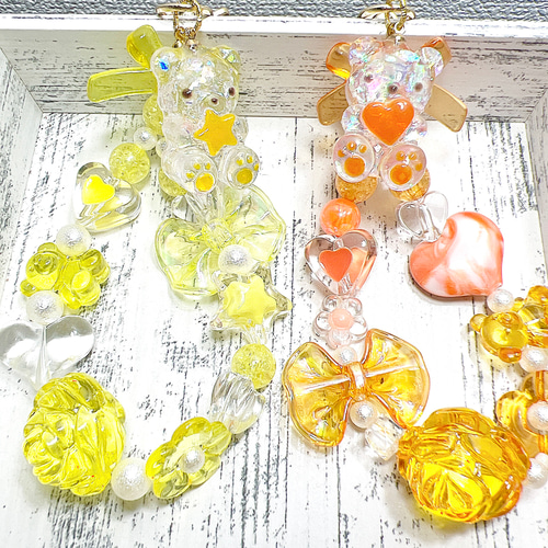 推し活 キーホルダー 赤 レッド ハンドメイド ビーズ キーホルダー な