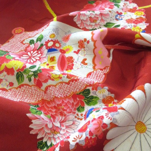 臙脂色 京友禅 扇に花模様 正絹紋意匠 錦紗ちりめん 丹後 臙脂色 京友禅 扇に花模様 正絹紋意匠 錦紗ちりめん 丹後