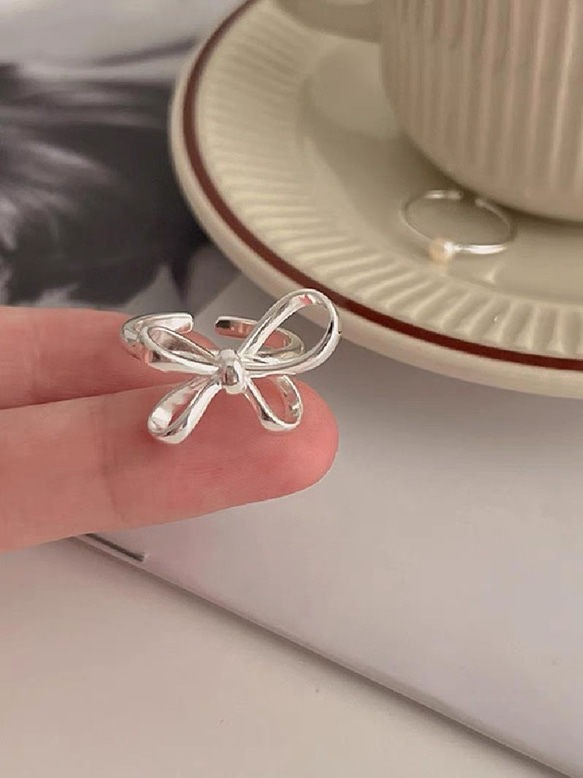 ファッションシンプルシルバー　可愛いリボン指輪 2枚目の画像