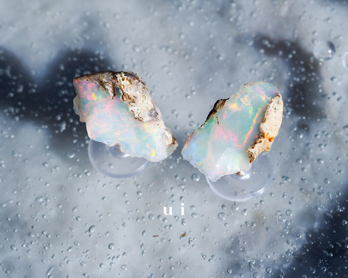 エチオピアオパール原石ピアス(14kgf)】p.14gf.002 ピアス（スタッド