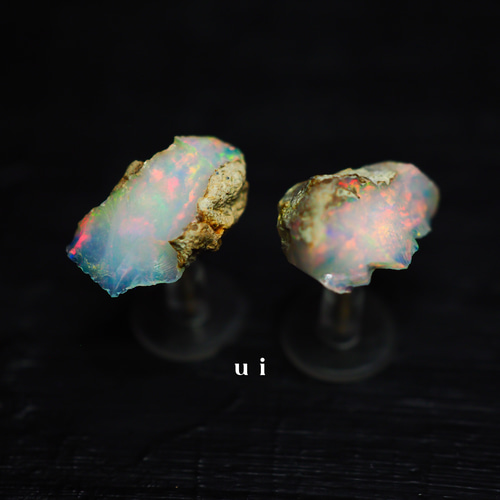 エチオピアオパール原石ピアス(14kgf)】p.14gf.002 ピアス（スタッド