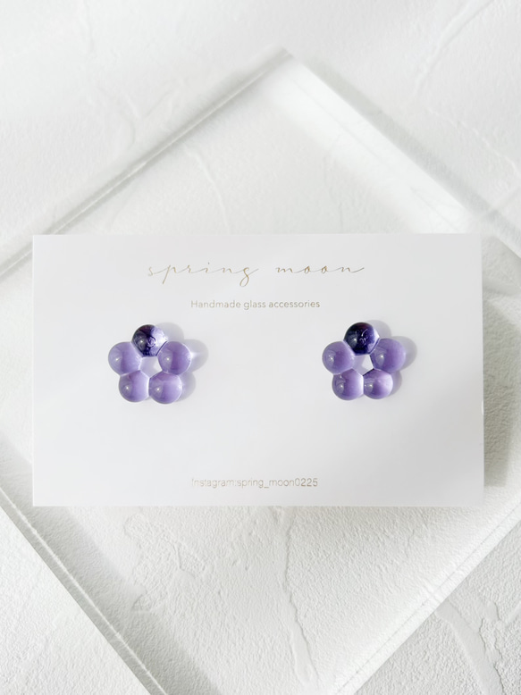 glass florets earrings -pansy- 3枚目の画像