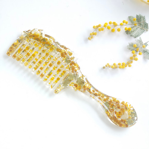 ミモザと金木犀のアンティークヘアコーム〜 ヘアブラシ 櫛 花 レジン