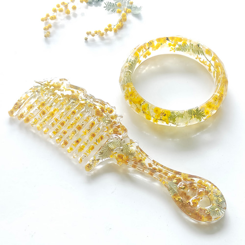 レジンヘアゴム 月　三日月　オレンジタ　ミモザ　クリア 月 レジン ヘアゴム - tsumugi工房 | minne byGMOペパボ 国内