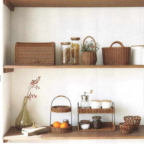 ウィッカー風ピンクの飾り棚・ラック·͜· 多かっ ♡ 