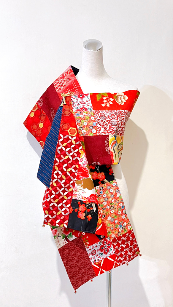 スカーフNo.214 *織心*設計師純手作紅色拼接花朵粉紅色水鑽百納圍巾披肩 第3張的照片