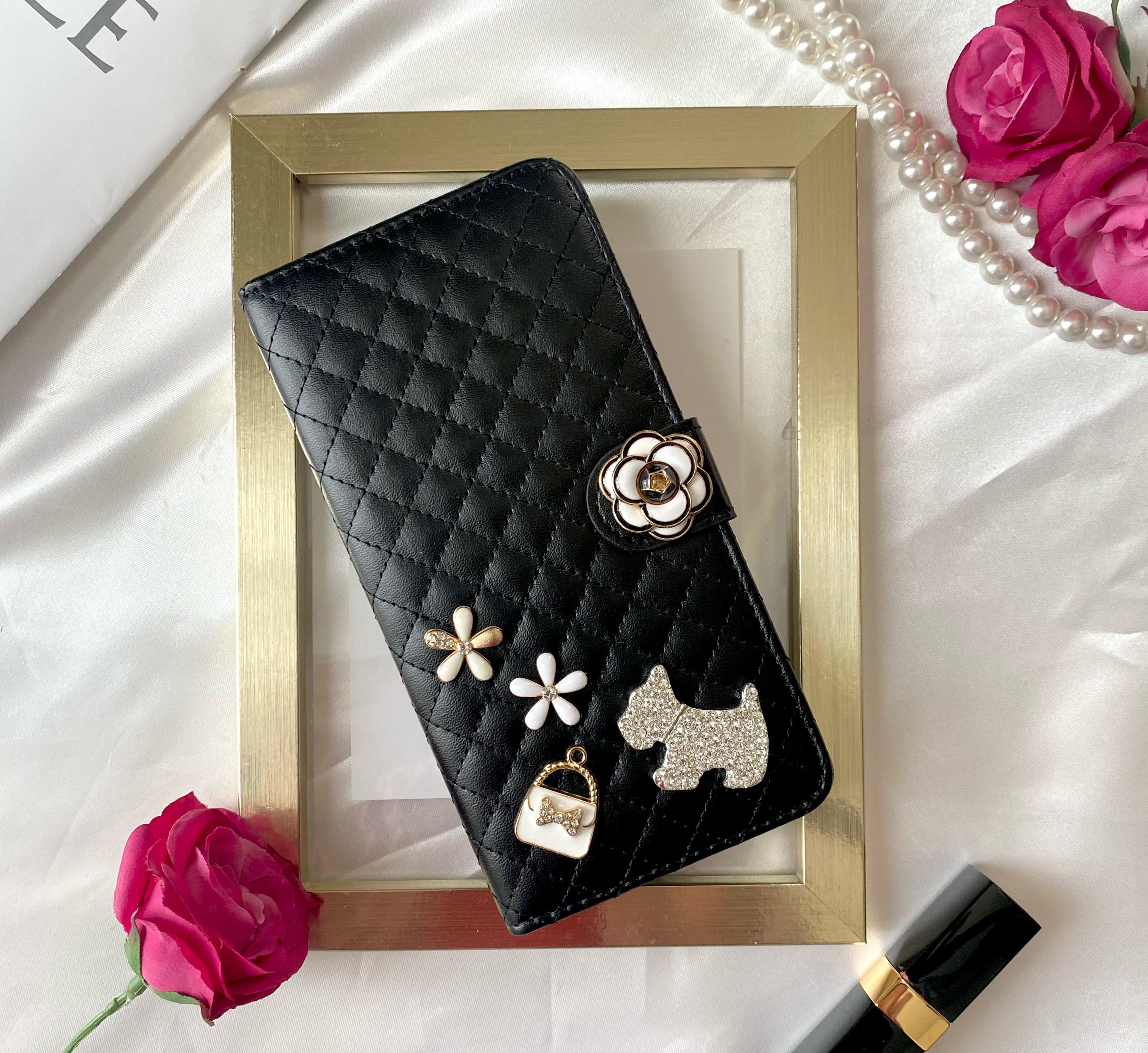 クリスマスギフト　特集掲載　Iphoneケース　スマホケース　犬  カード収納　人気　手帳型　かわいい　キルティング