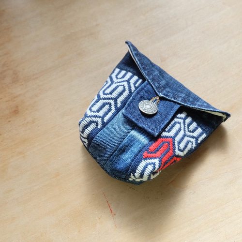 こぎん刺しミニポーチ亀【刺繍☺︎刺し子】デニムリメイク⌘受注製作