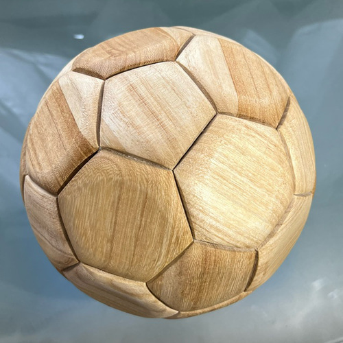 【即納！最大半額！】 〓木製サッカーボール型装飾品 サッカーボール