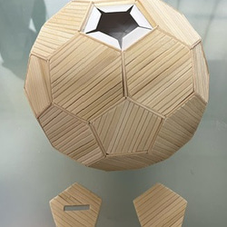 木製サッカーボール型オブジェ - メルカリ