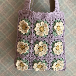 お花のモチーフバッグ（すみれ色）★手編み　編み物　モチーフバッグ　春色 4枚目の画像