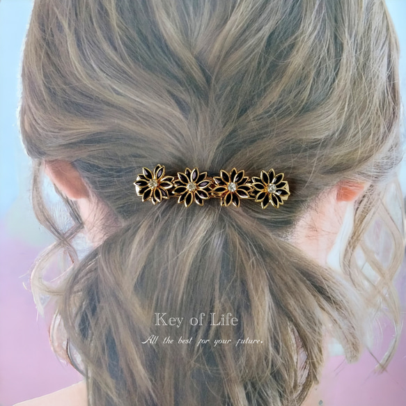 Key of Life▶︎ガラス花 ブラック 小さめ バレッタ 髪飾り 髪留め 黒 花 フラワー コテージコア 人気 12枚目の画像