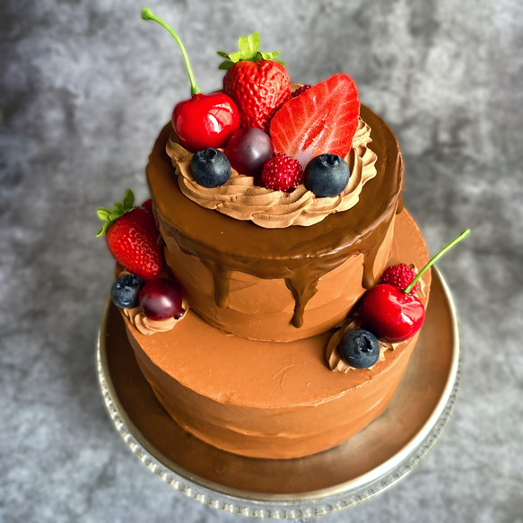 実物大　デコレーションケーキ　リアルサイズの苺チョコレート　デコレーションケーキ食品サンプル　オブジェ　 3枚目の画像