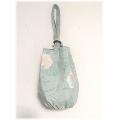 102A 抽繩手提包 桶型 Oshima Tsumugi Remake 春季顏色 玳瑁圖案 木環 5 個口袋 A4 第1張的照片