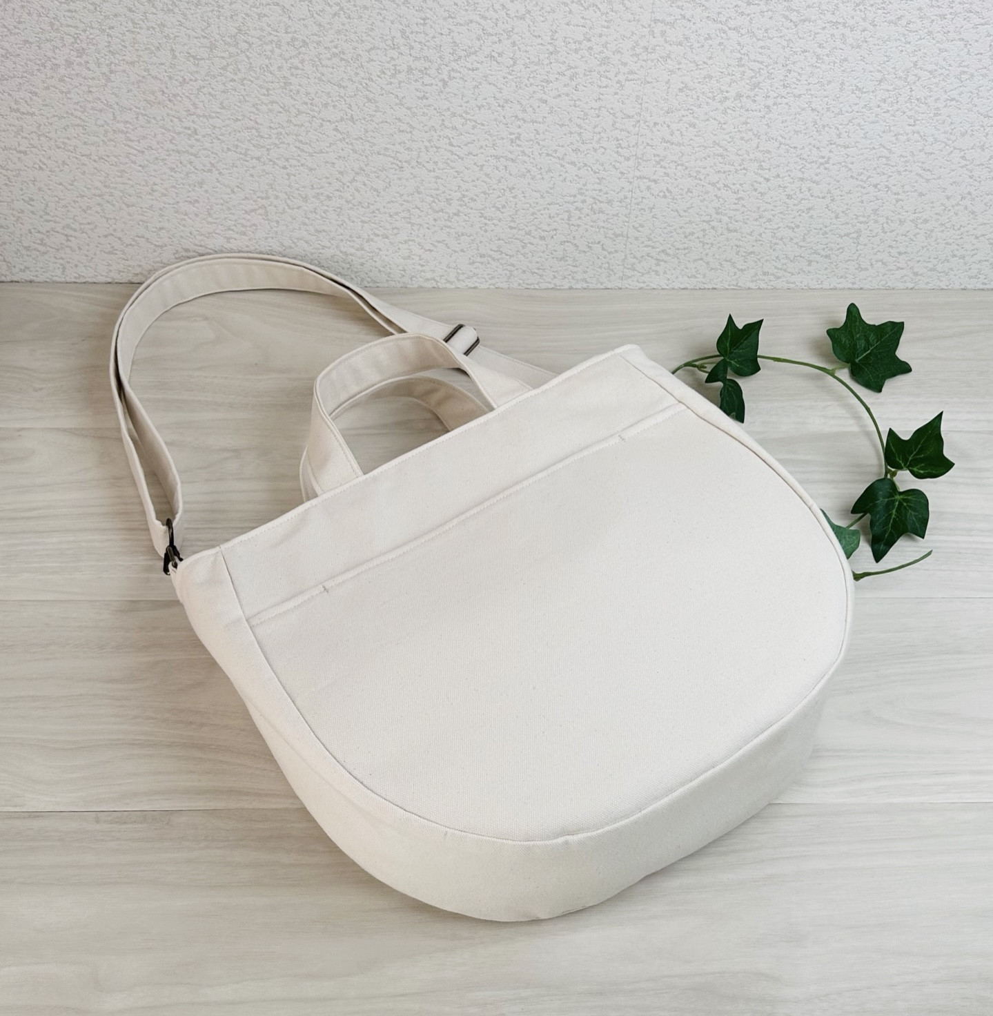 専用＊ふんわりしっかりファスナー蓋付4枚剥ぎショルダーバッグ＊ロラライハリス