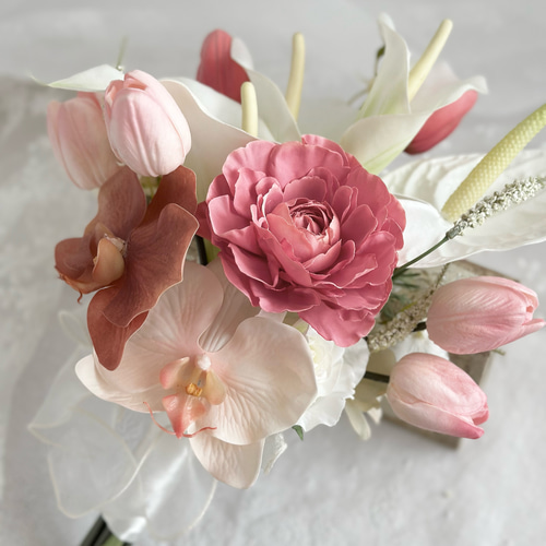 ●ウェディングブーケ　アマランサス　チューリップ　胡蝶蘭　造花　アンスリウム 胡蝶蘭♡チューリップ♡スズランのウェディングブーケ