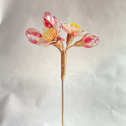 2輪の桜と3つの蕾のかんざし 3枚目の画像