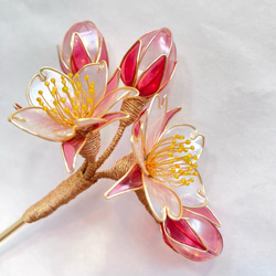 2輪の桜と3つの蕾のかんざし 2枚目の画像